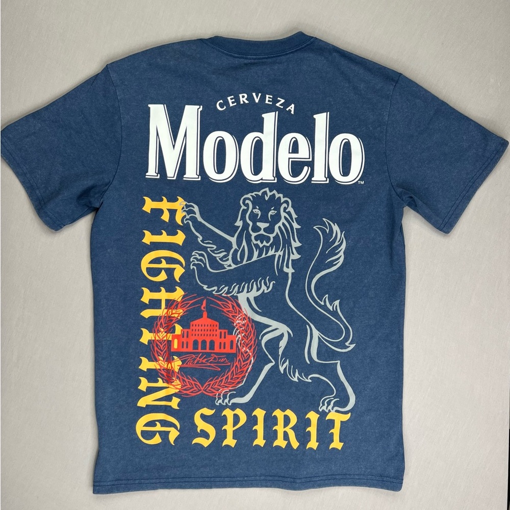 MODELO CERVEZA HEAVY WEIGHT CREW NECK SS T SHIRT